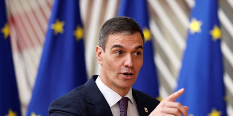 Guardia Civil española concluye que Pedro Sánchez autorizó la visita ilegal de Delcy Rodríguez