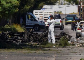 Tres policías heridos en atentado terrorista con coche-bomba en México