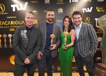 Siéntese Quién Pueda y Carlos Mesber triunfan en los Premios TDO de USA 2024