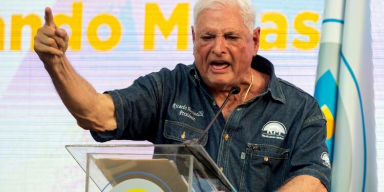 La justicia en Panamá rechaza la demanda presentada por el expresidente Ricardo Martinelli en un caso de corrupción