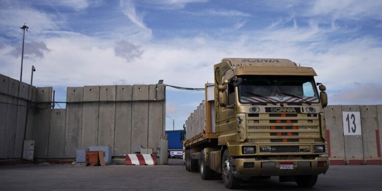 EEUU continúa esfuerzos para un plan de ayuda humanitaria para Gaza pero encuentra una serie de obstáculos.