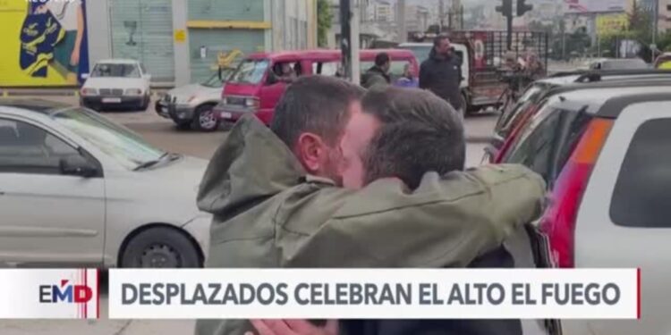 Desplazados por la guerra entre Israel y Hezbolá regresan a sus hogares tras alto el fuego