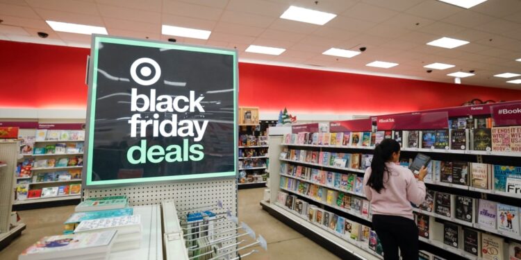 Lo que la historia del Black Friday nos dice sobre las compras navideñas en 2024