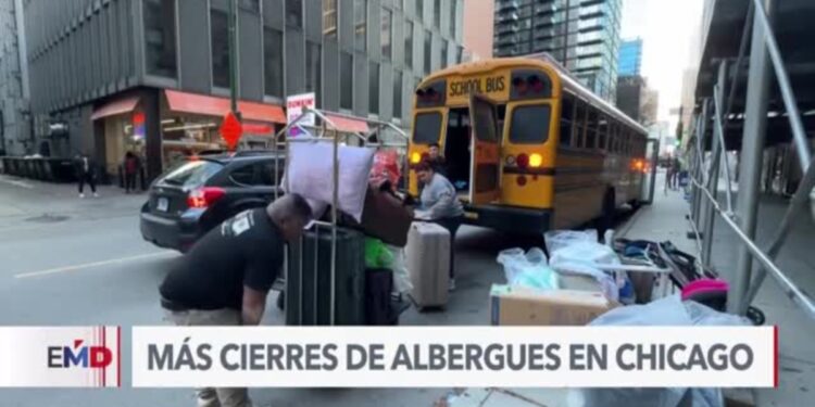 Chicago continúa con cierre gradual de albergues para solicitantes de asilo