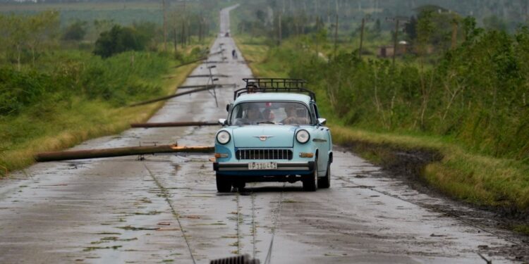 Sismo de magnitud 6,8 sacude Cuba tras huracán y apagones. Se reportan algunos daños