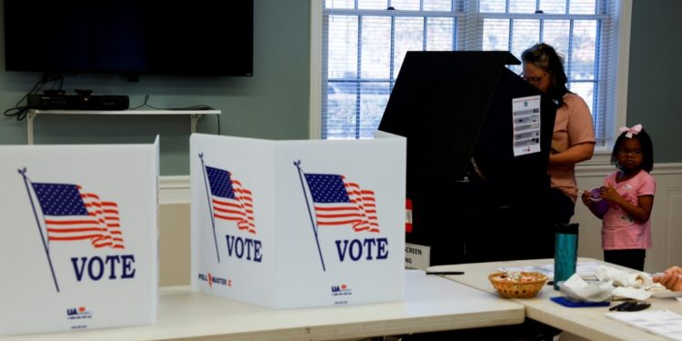 Así avanza la jornada electoral en Estados Unidos: largas filas de votantes