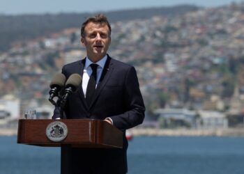 El presidente francés Emmanuel Macrón concluye una gira por tres naciones latinoamericanas