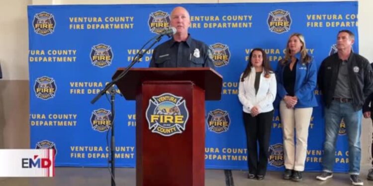 Incendio en California deja destrucción a su paso