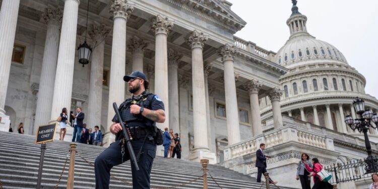 Aun por definirse el control de la Cámara de Representantes y sus implicaciones para la agenda de Trump