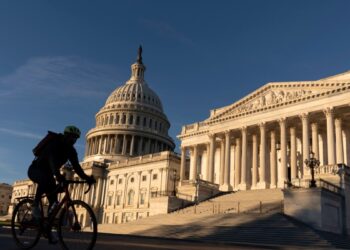 Republicanos del Senado eligen en privado a nuevo líder mayoritario