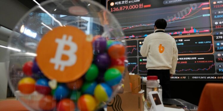 El bitcoin roza los 100.000 dólares en pleno repunte postelectoral