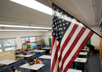 Escuelas de EEUU se preparan para turbulencia por posibles deportaciones masivas de Trump