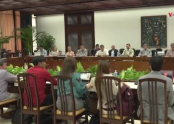 Nueva polémica entre el presidente de Colombia y el ELN acentúa las crispaciones sobre posible acuerdo de paz