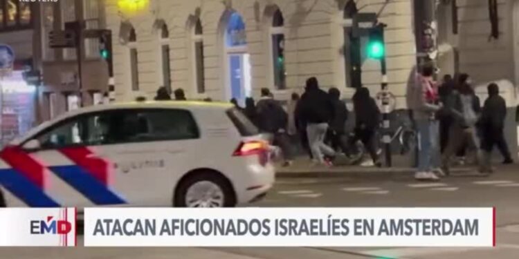 Biden condena ataques contra aficionados israelíes en Amsterdam