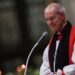 Líder de la Iglesia anglicana renuncia por manejo de escándalo de abuso sexual
