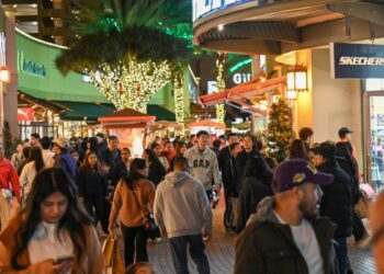 En Fotos | Black Friday: compras navideñas con grandes descuentos