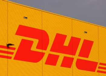 Funcionarios occidentales sospechan que Rusia colocó paquetes incendiarios en aviones de carga