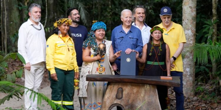 Biden destaca su legado climático en el corazón de la Amazonía