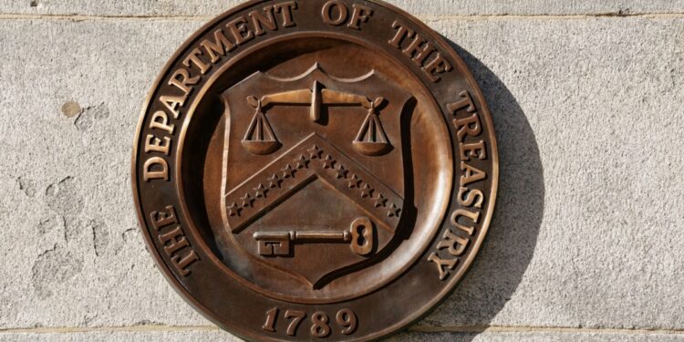 EEUU aumenta presión contra Maduro e impone sanciones contra funcionarios venezolanos