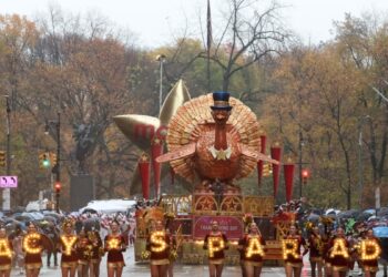 En Fotos | Entre globos y lluvia transcurrió el tradicional desfile de Acción de Gracias de Macy's