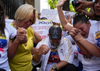Excarcelan a varias personas arrestadas tras elecciones presidenciales en Venezuela