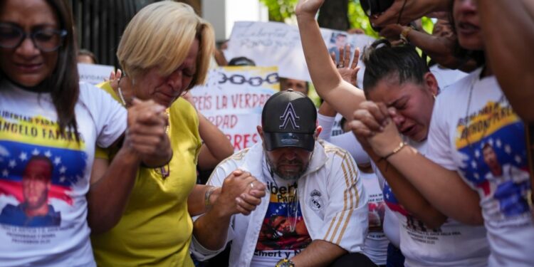 Excarcelan a varias personas arrestadas tras elecciones presidenciales en Venezuela