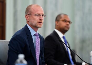 Trump nombra a Brendan Carr como director de la Comisión Federal de Comunicaciones