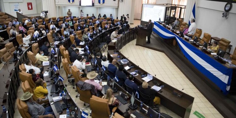 Nicaragua autoriza entrada al país de tropas de Rusia, EE UU, Cuba y Venezuela