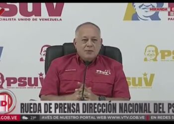 Chavismo sugiere "juicio en ausencia” contra María Corina Machado