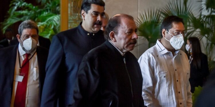 Ortega propone extensa reforma constitucional para ampliar período presidencial en Nicaragua