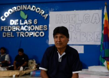 Evo Morales levanta huelga de hambre; sus seguidores irrumpen sesión en Congreso en Bolivia