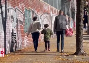 Familias de migrantes podrán extender estadía en refugios de Nueva York