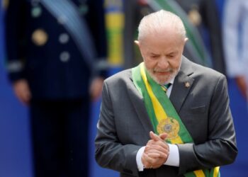 La justicia brasileña ordena el arresto de 5 personas vinculadas con un atentado contra el presidente Lula en 2023