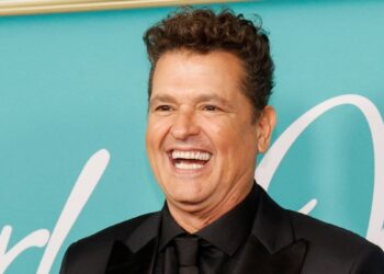 Generoso, apasionado y colombiano, Carlos Vives es Persona del Año del Latin Grammy