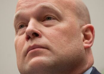 Trump selecciona a abogado como embajador en la OTAN