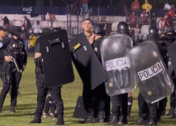 Accidentado partido de fútbol en Guatemala suma a historial de violencia en canchas centroamericanas