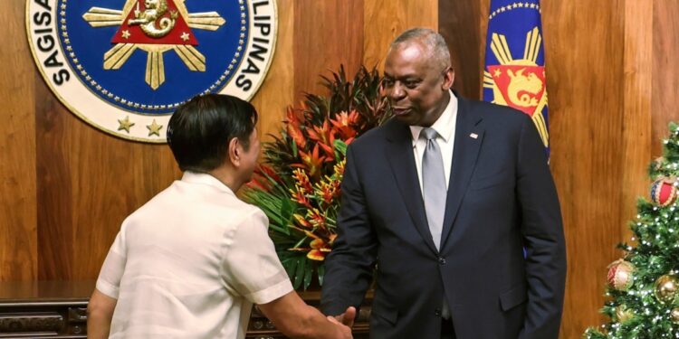 EEUU y Filipinas firman un pacto para compartir inteligencia militar y tecnología armamentística