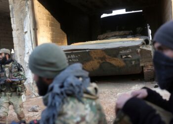 Insurgentes sirios irrumpen en Alepo por primera vez desde 2016