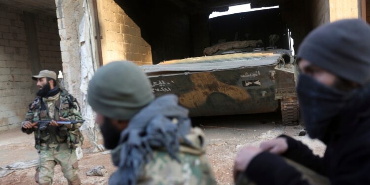 Insurgentes sirios irrumpen en Alepo por primera vez desde 2016