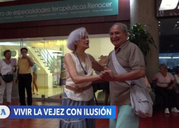 En Caracas, un club de ancianos enseña a vivir la vejez con ilusión 