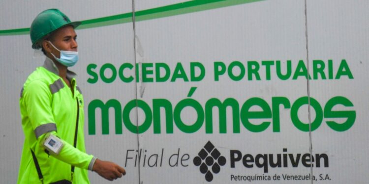 ¿Por qué Colombia se opone a la venta de Monómeros por parte de Venezuela?