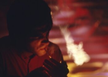 Autoridades de salud en EEUU dicen que disminuyó la cantidad de muertes por sobredosis de drogas