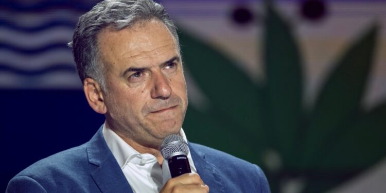 Triunfo de Orsi marca el regreso de la izquierda al poder en Uruguay; promete gobierno de unidad