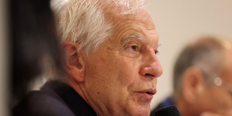 Las órdenes de la Corte Penal Internacional son vinculantes y la UE no puede elegir: Borrell