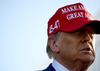 México dice EEUU perdería 400.000 empleos con aranceles de Trump, advierte con imponerlos también