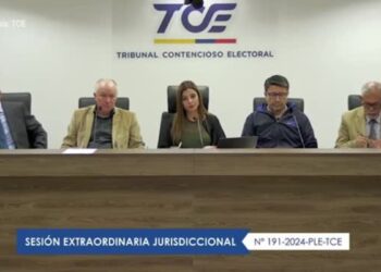 Descalificación de candidato presidencial genera polémica en Ecuador