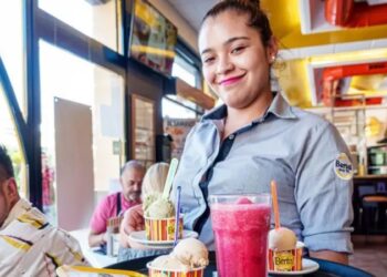 Quiénes se podrán beneficiar de la reforma con la que España quiere dar papeles a 900.000 migrantes en 3 años