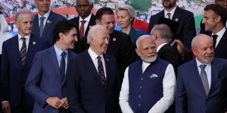 Biden insta a líderes mundiales a aumentar fondos para lucha contra cambio climático