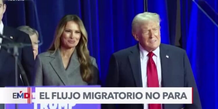 Siguen llegando a frontera sur de México migrantes que se dirigen hacia EEUU