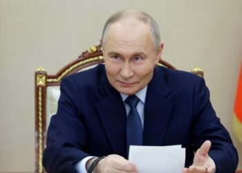 El presidente de Rusia Vladimir Putin amenaza a la OTAN con seguir probando nuevos misiles hipersónicos